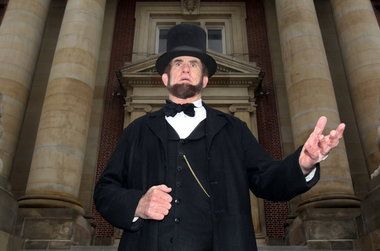 LUNCH WITH BOOKS: Meet President Lincoln!
