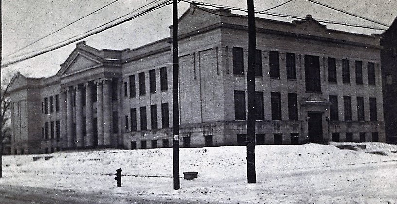 Early image of Madison School on Wheeling Island, where Marian Anderson sang for the Blue Triangle in Jan. 1932. From the William O'Leary Real Photo Postcard Collection of the Ohio County Public Library Archives.