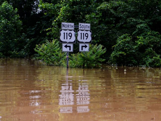 PEOPLE'S UNIVERSITY - West Virginia Watersheds: Class 3 - Restoring Appalachian River Networks in a Changing Climate