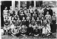 A class of 6th grade students at one of Wheeling's schools, year 1939-1940.